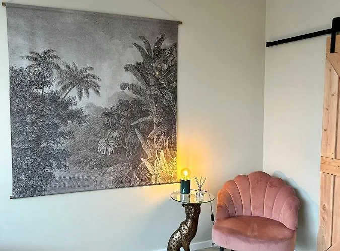 Amsterdam 34, Private Garden Appartement *