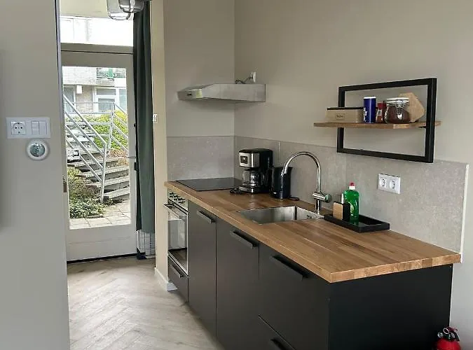 Amsterdam 34, Private Garden *