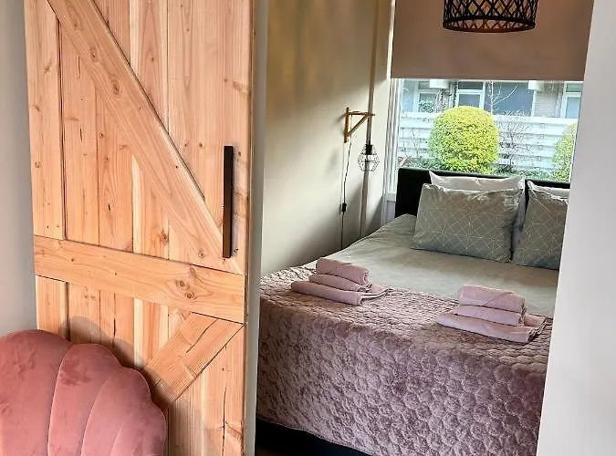 Amsterdam 34, Private Garden Appartement Zandvoort